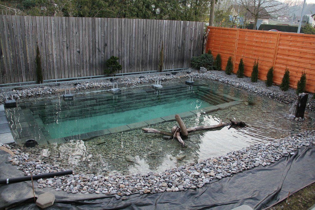 piscina natural de piedra 22