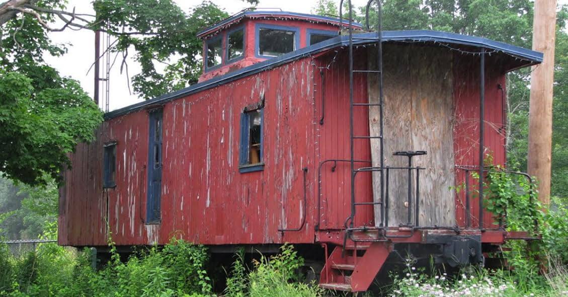 train-car-house