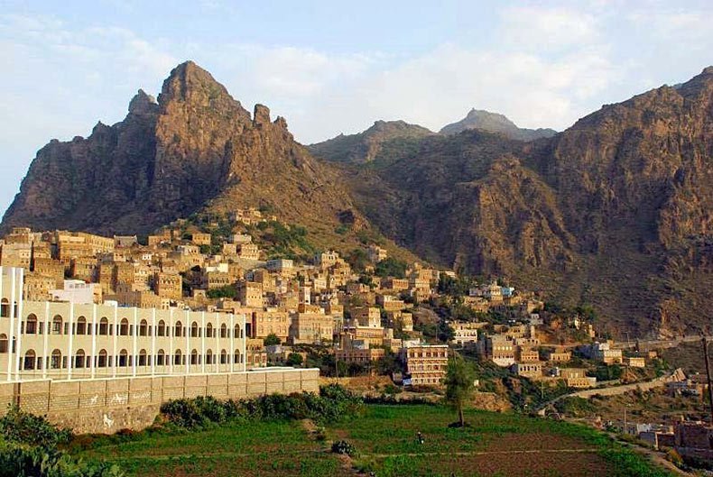 al hajjarah yemen pueblo edificios (3)