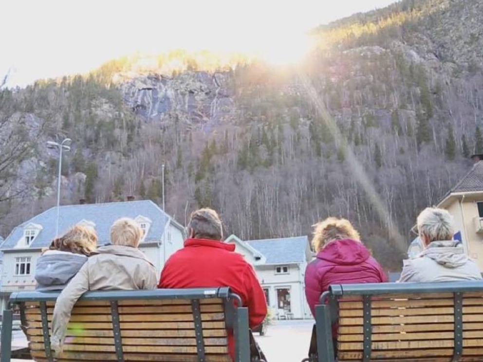 Rjukan el pueblo noruego que se pasa sumido en la oscuridad 6 meses al año 6