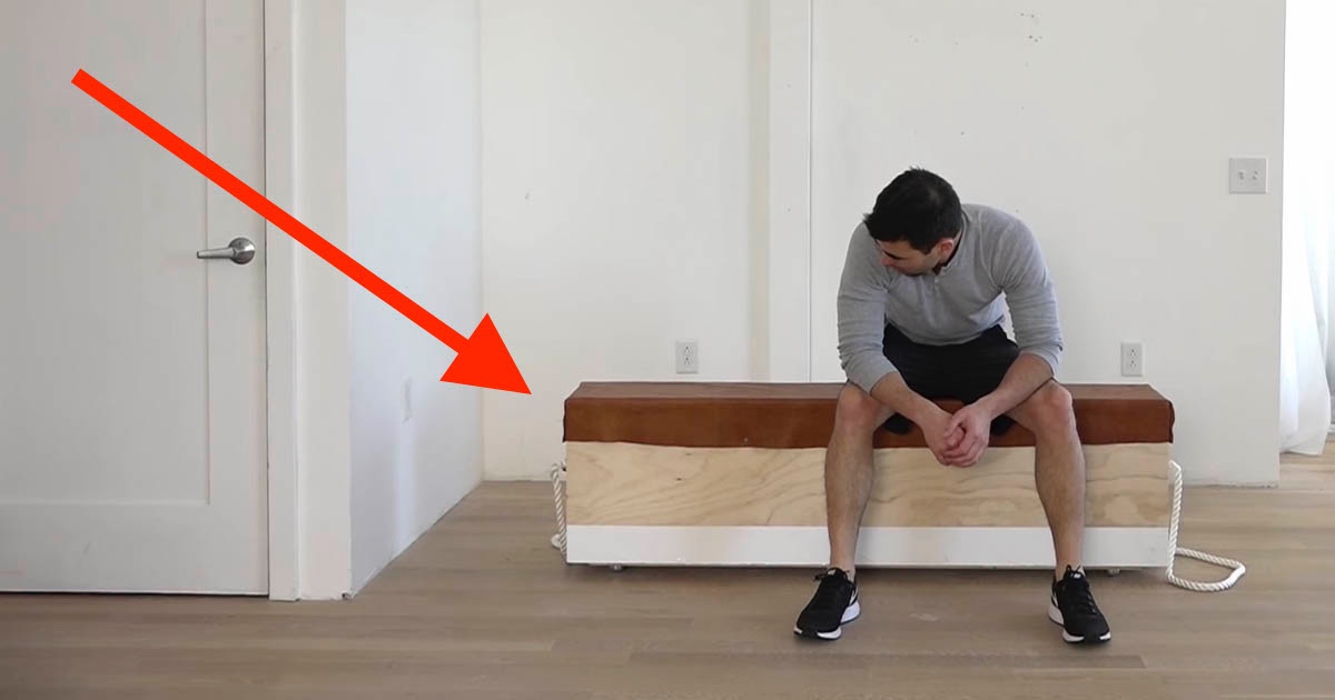 Parece un simple banco pero no imaginas lo que esconde - La voz del muro