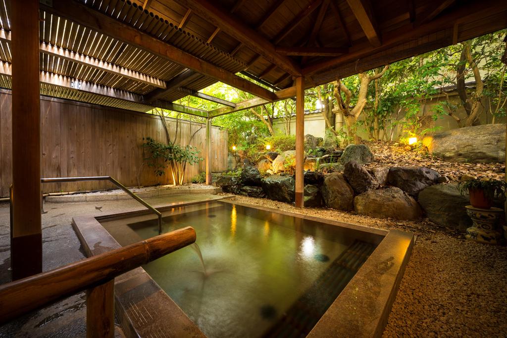 baño japonés tradicional onsem