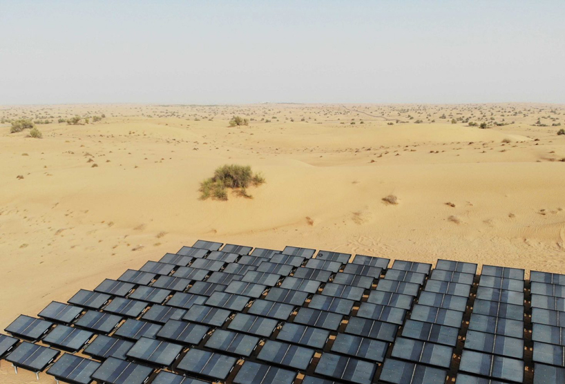 paneles solares desierto