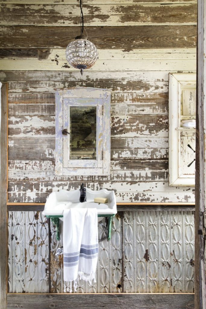 ¡Reciclando con estilo! se hace una original casa a partir de un granero