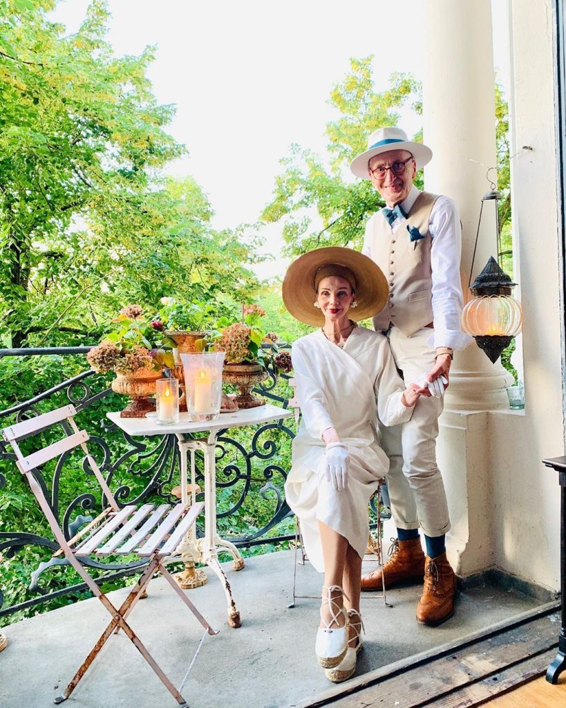 Pareja conjunto perfecto alemana ancianos looks
