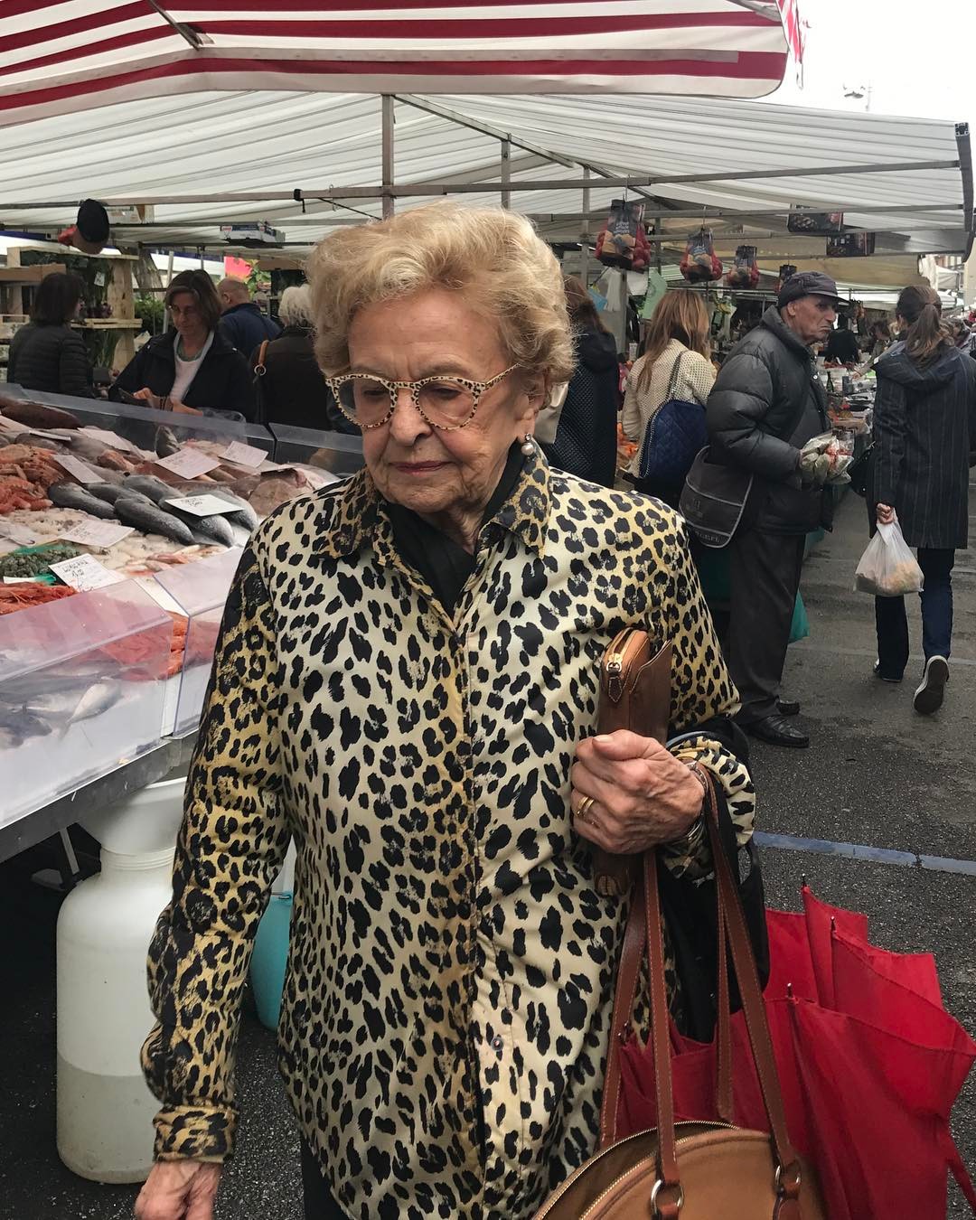 abrigo de leopardo conjuntado