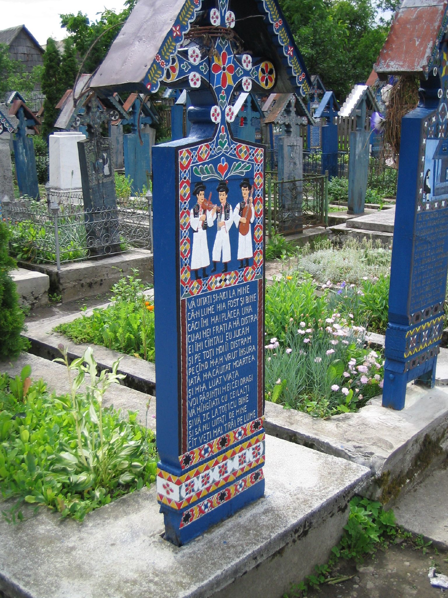 tumbas del cementerio alegre