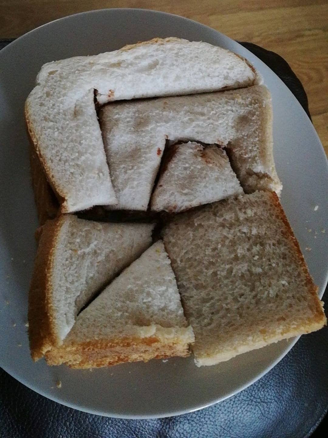 sandwich mal cortado