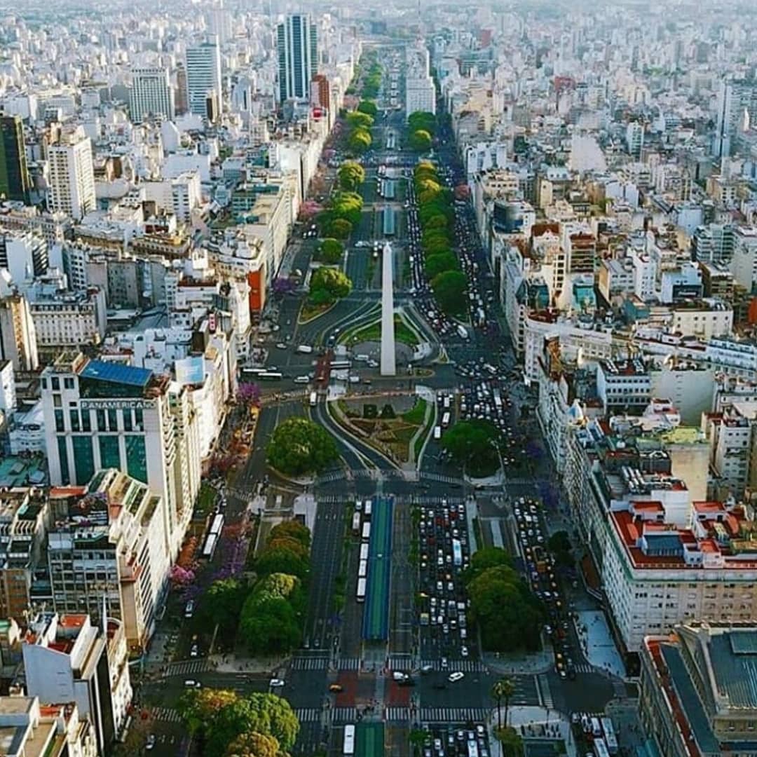 Avenida del Nueve de Julio 1