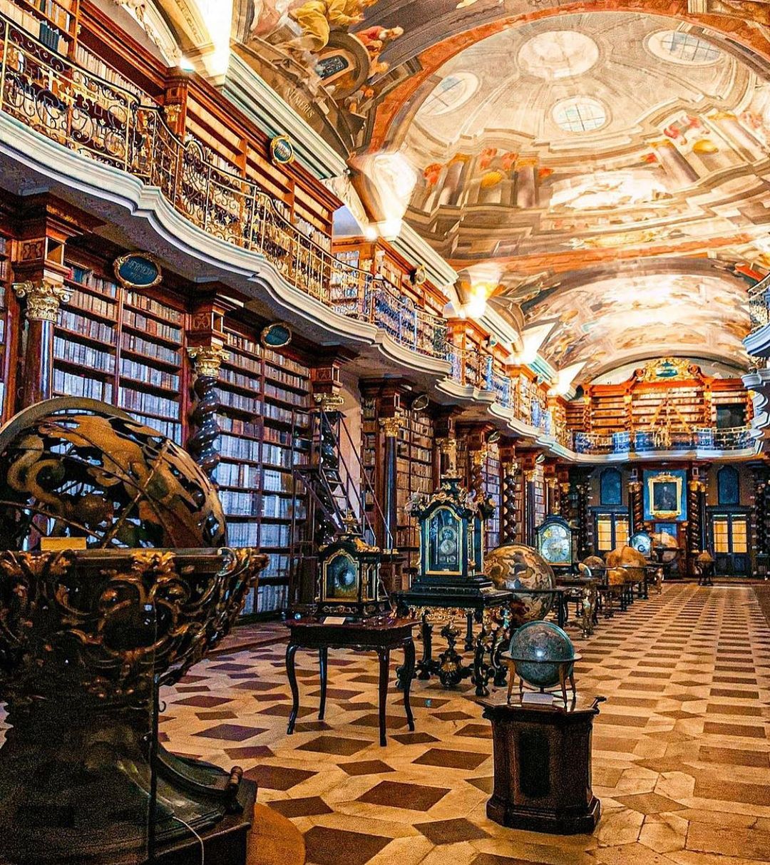 biblioteca Clementina de Praga