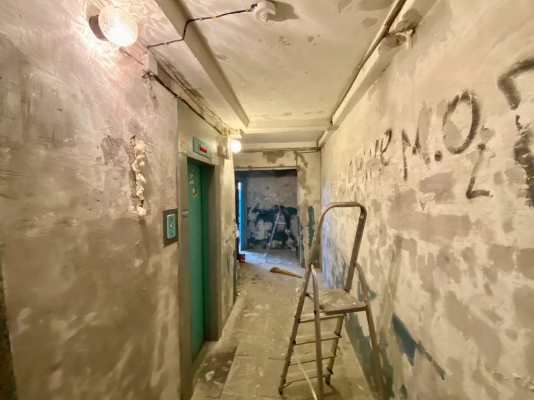 “Cómo renové la entrada del bloque de mi piso por mi cuenta”